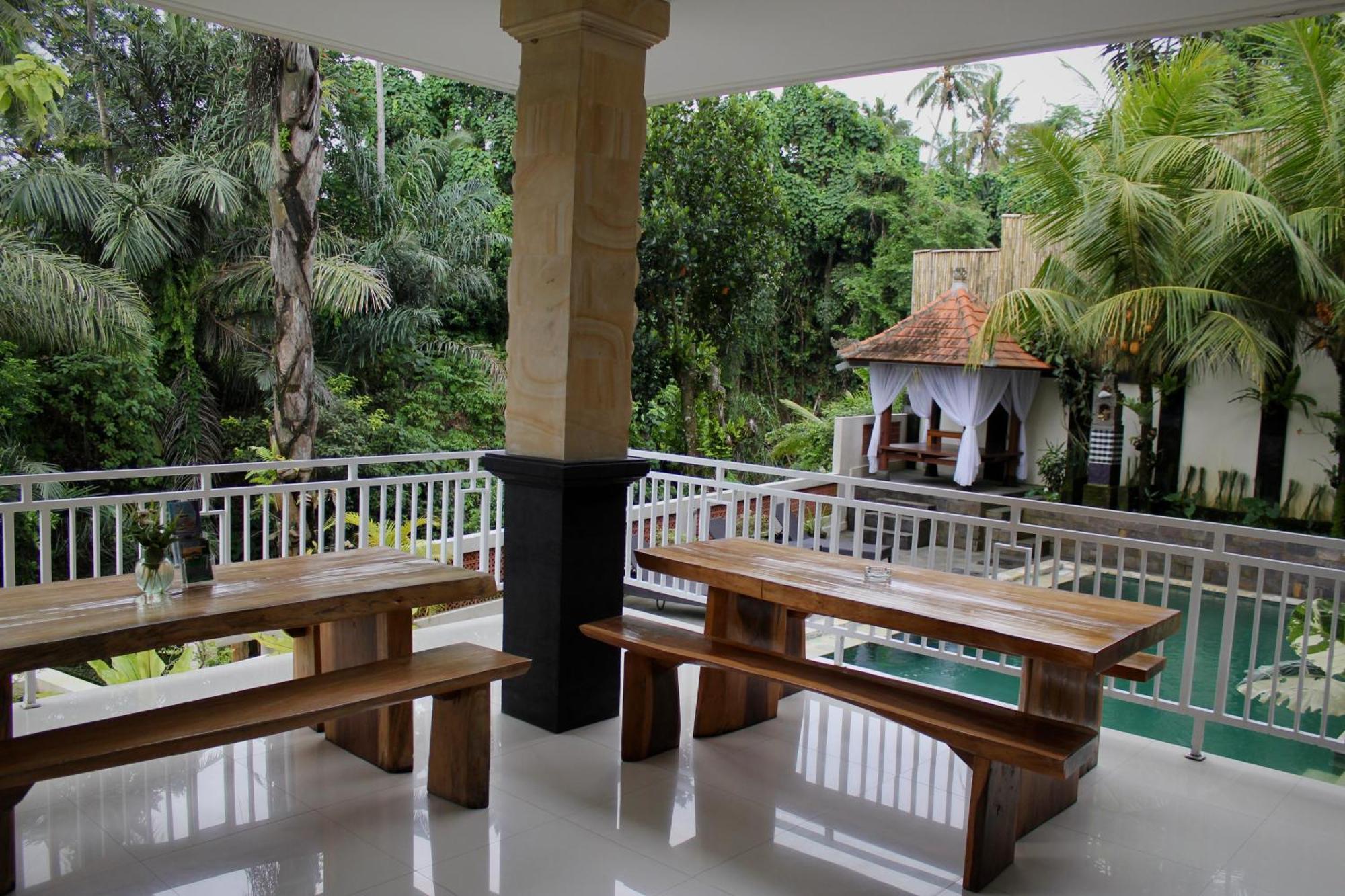 Hanaka Riverside Ubud Extérieur photo