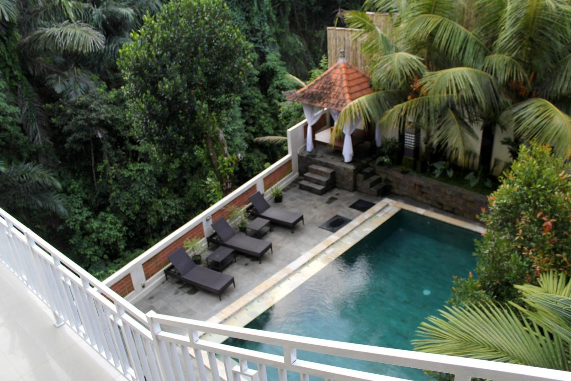 Hanaka Riverside Ubud Extérieur photo